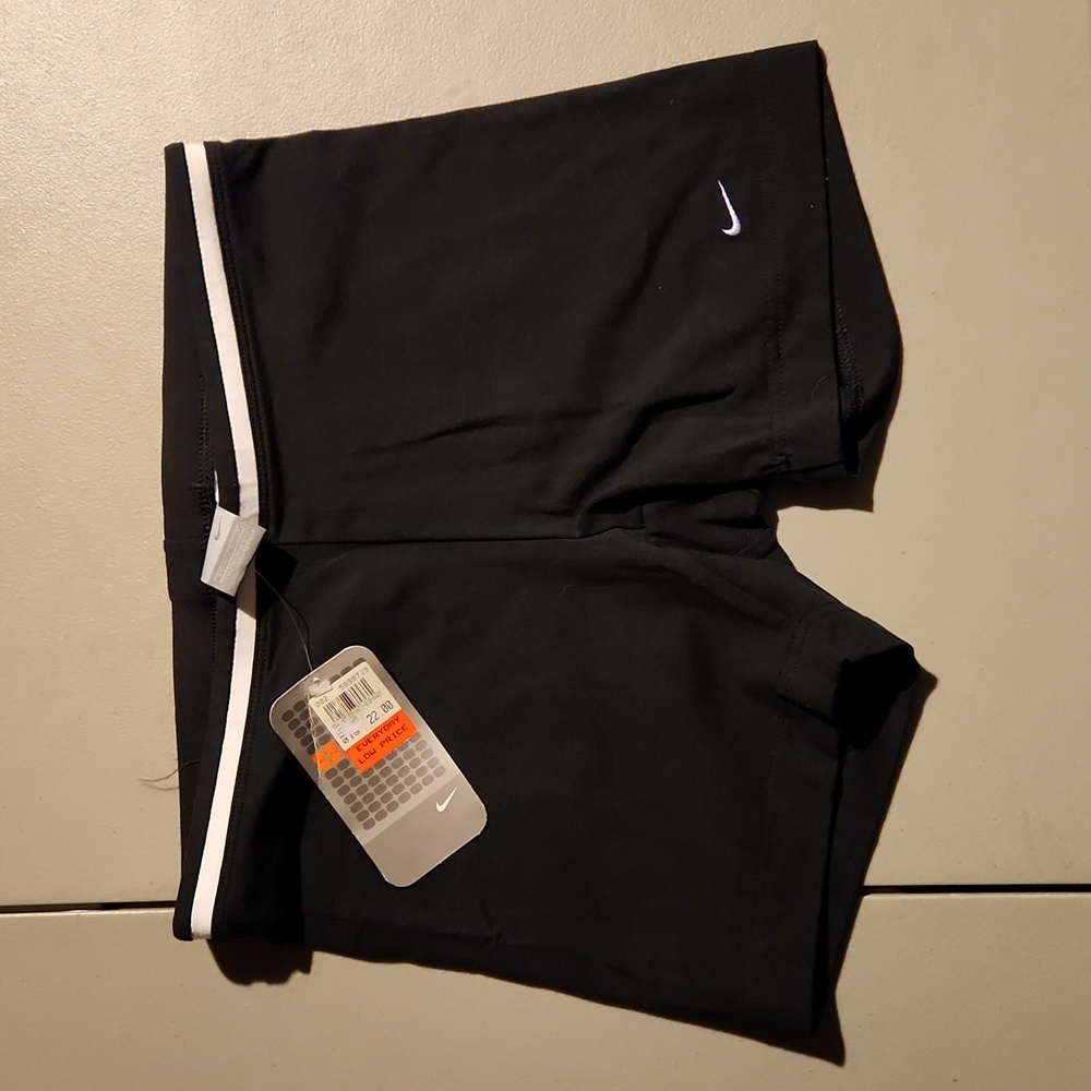 NEW Nike bike shorts medium